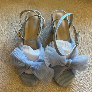 Amazon dupes for Randall loeffler Camellia heels. Size 6.5. Never worn.